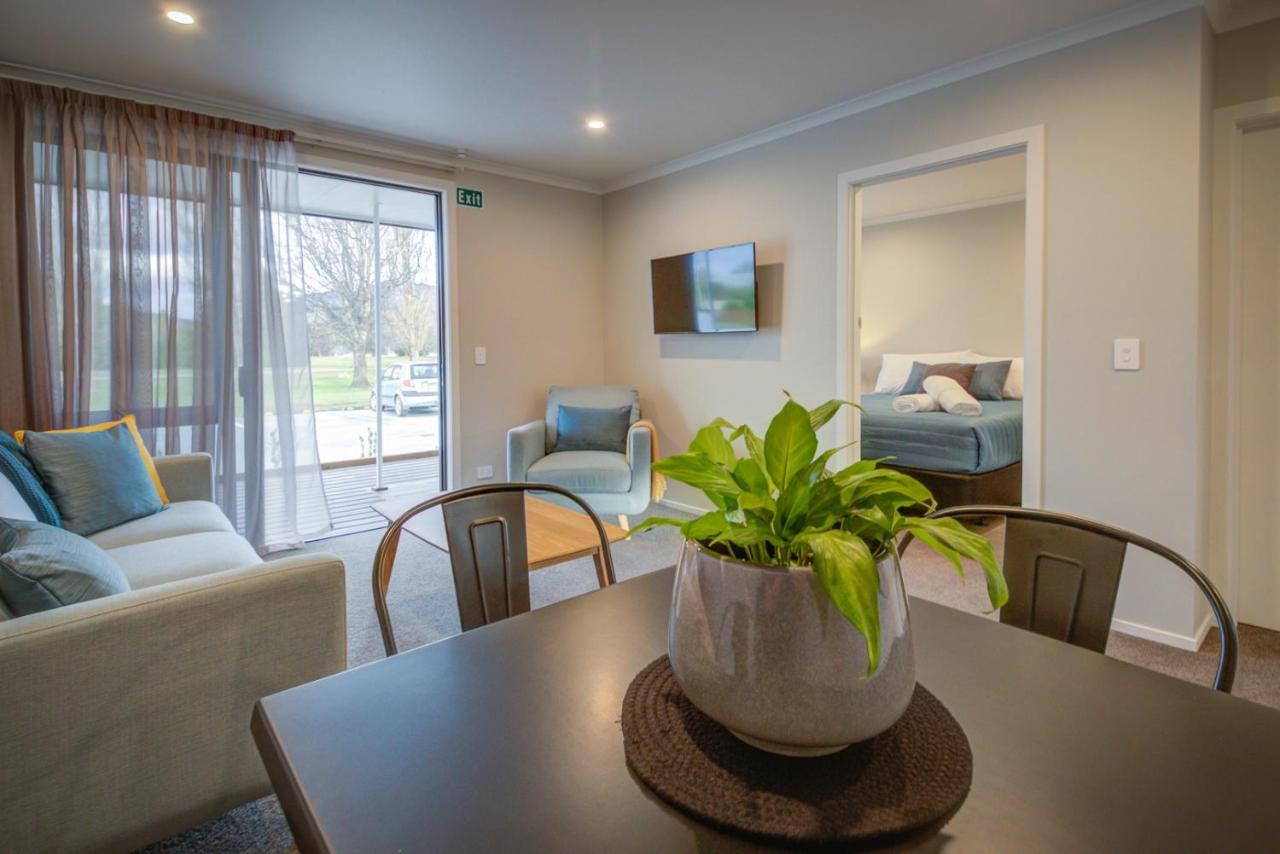 Dusky Motels Te Anau Ngoại thất bức ảnh