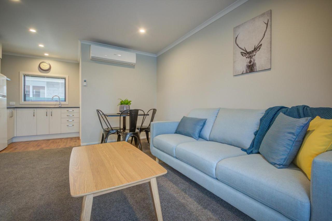 Dusky Motels Te Anau Ngoại thất bức ảnh